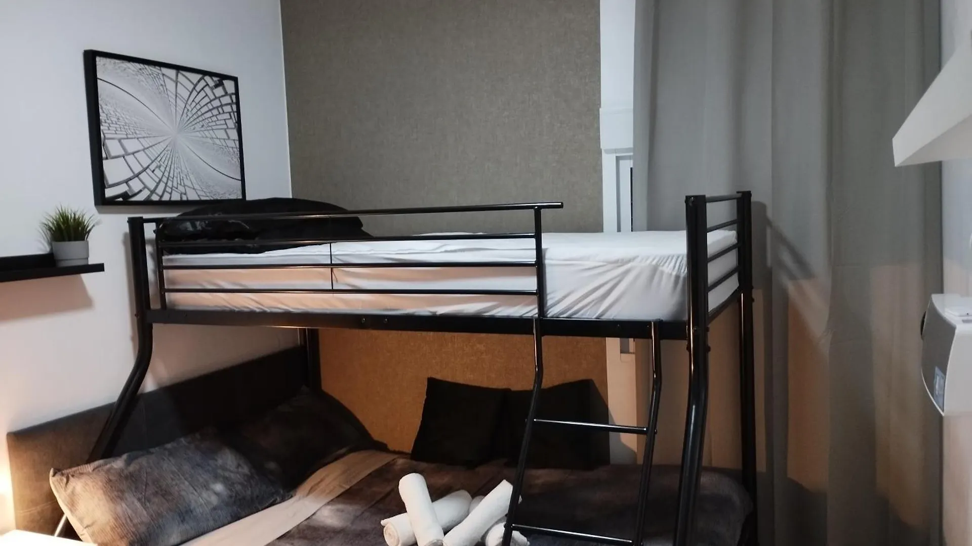 Hostal Vilapicina Rooms Barcelona España
