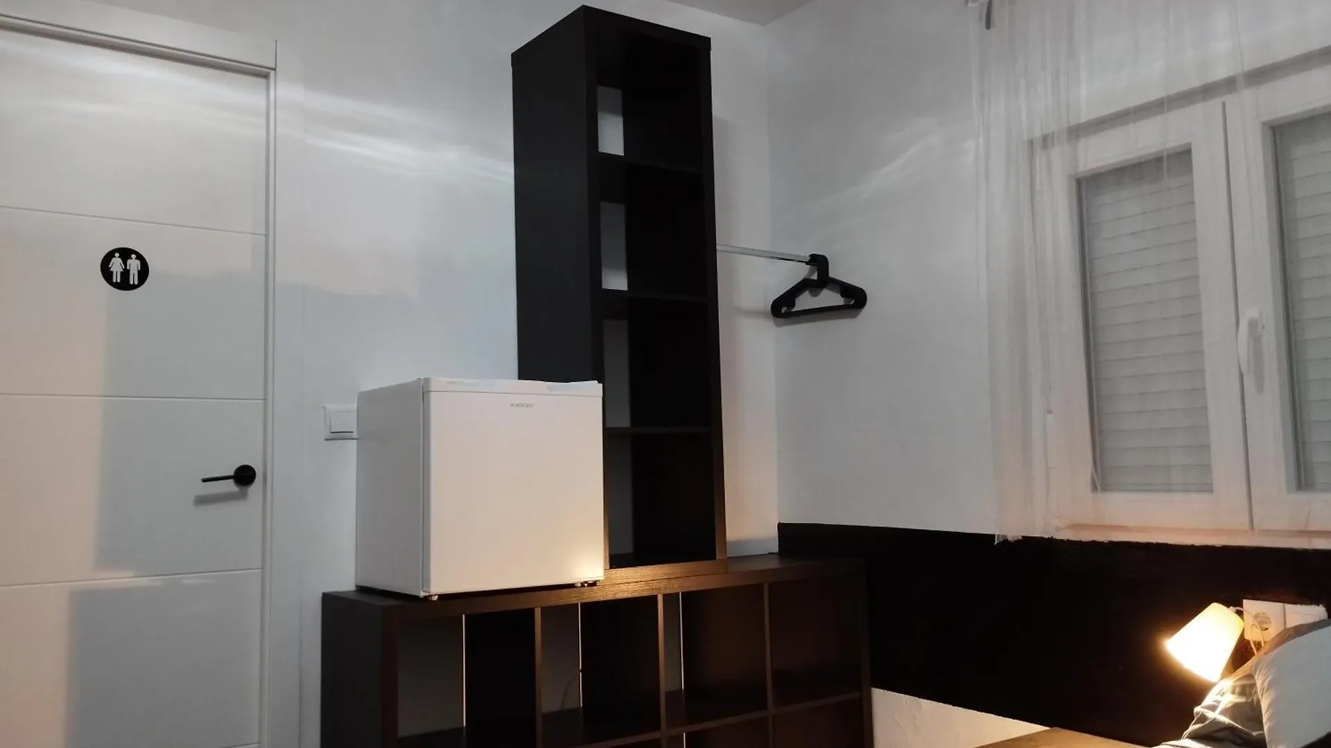Vilapicina Rooms Barcelona Hostel